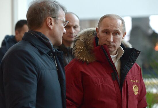 Рабочая поездка В.Путина в Южный федеральный округ