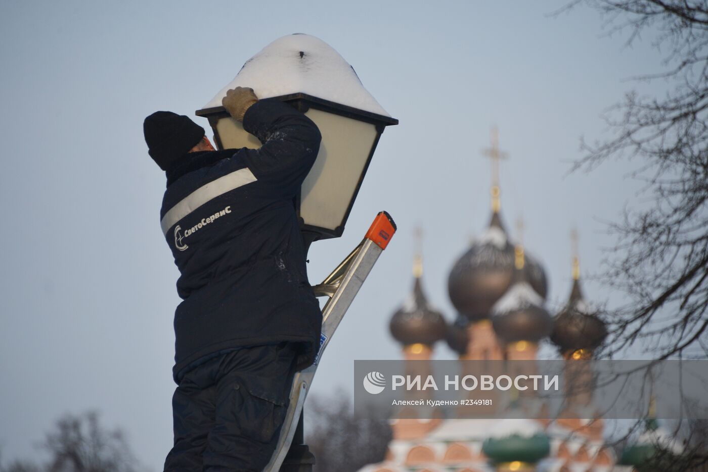 Уборка снега в Москве