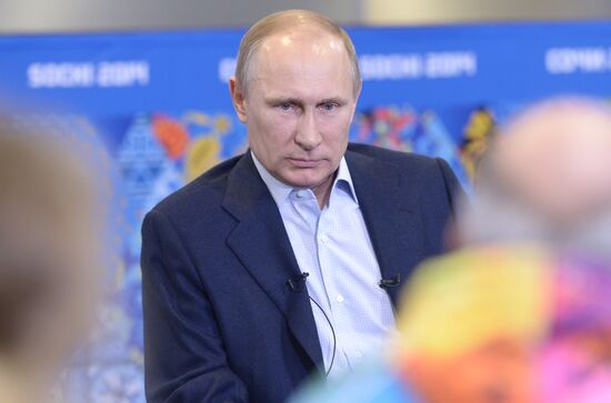 Встреча В.Путина с олимпийскими волонтерами в Сочи