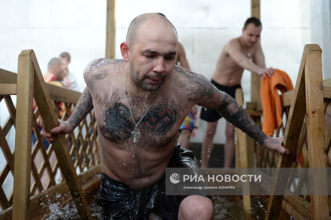 Православные верующие отмечают праздник Крещение Господне