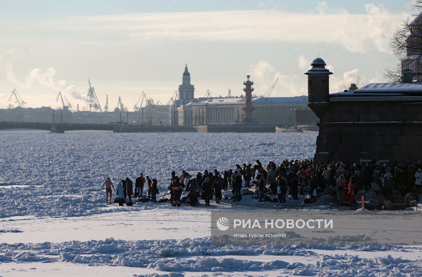 Православные верующие отмечают Крещение Господне