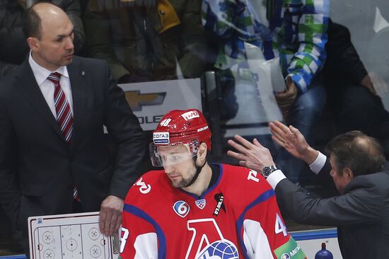 Хоккей. КХЛ. Матч "Локомотив" - "Динамо"