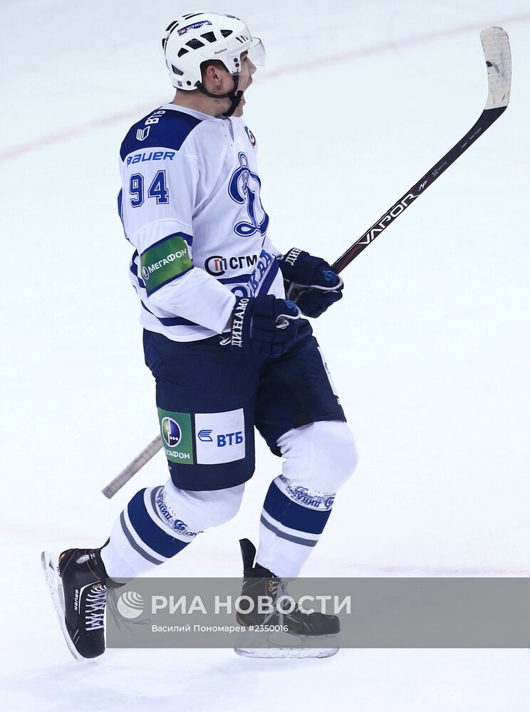 Хоккей. КХЛ. Матч "Локомотив" - "Динамо"