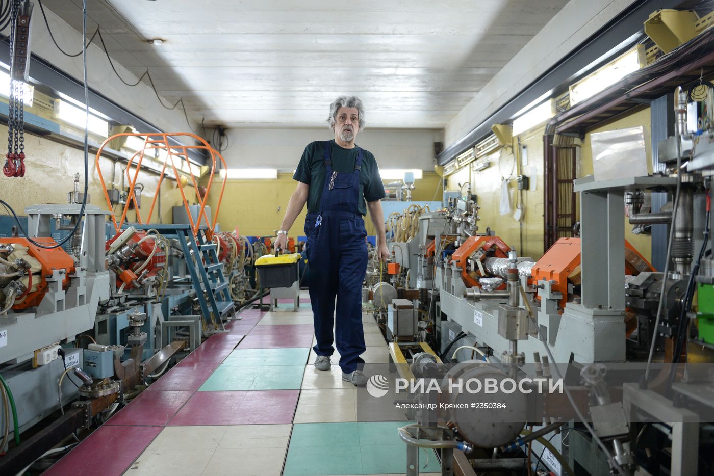 Коллайдеры в институте ядерной физики в Новосибирске