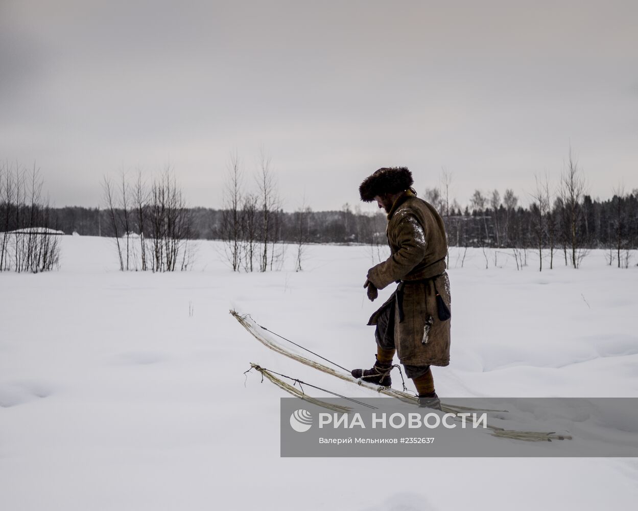 Жизнь отшельника Павла Сапожникова на проекте "Один в прошлом"