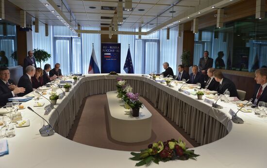 Встреча на высшем уровне Россия – Европейский союз в Брюсселе Встреча на высшем уровне Россия – Европейский союз в Брюсселе