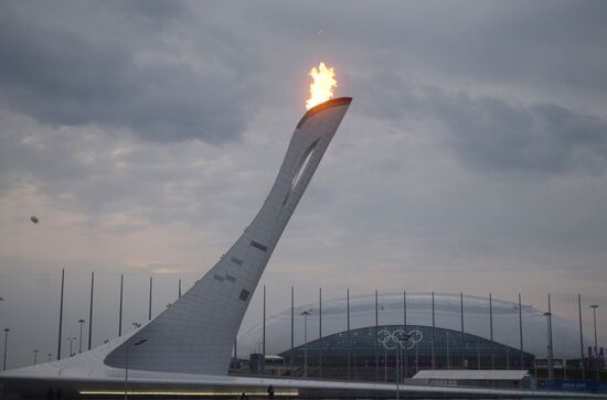 Тестирование работы чаши Олимпийского огня в Сочи