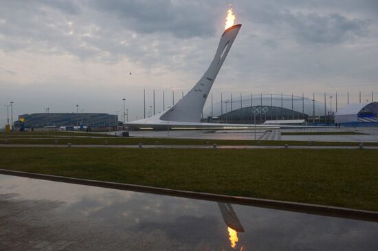 Тестирование работы чаши Олимпийского огня в Сочи