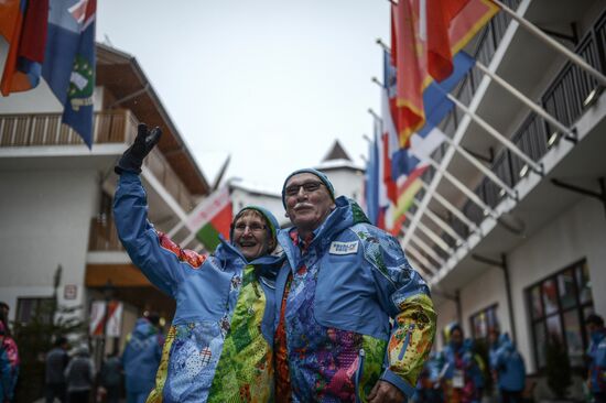Церемония открытия главной Олимпийской деревни горного кластера