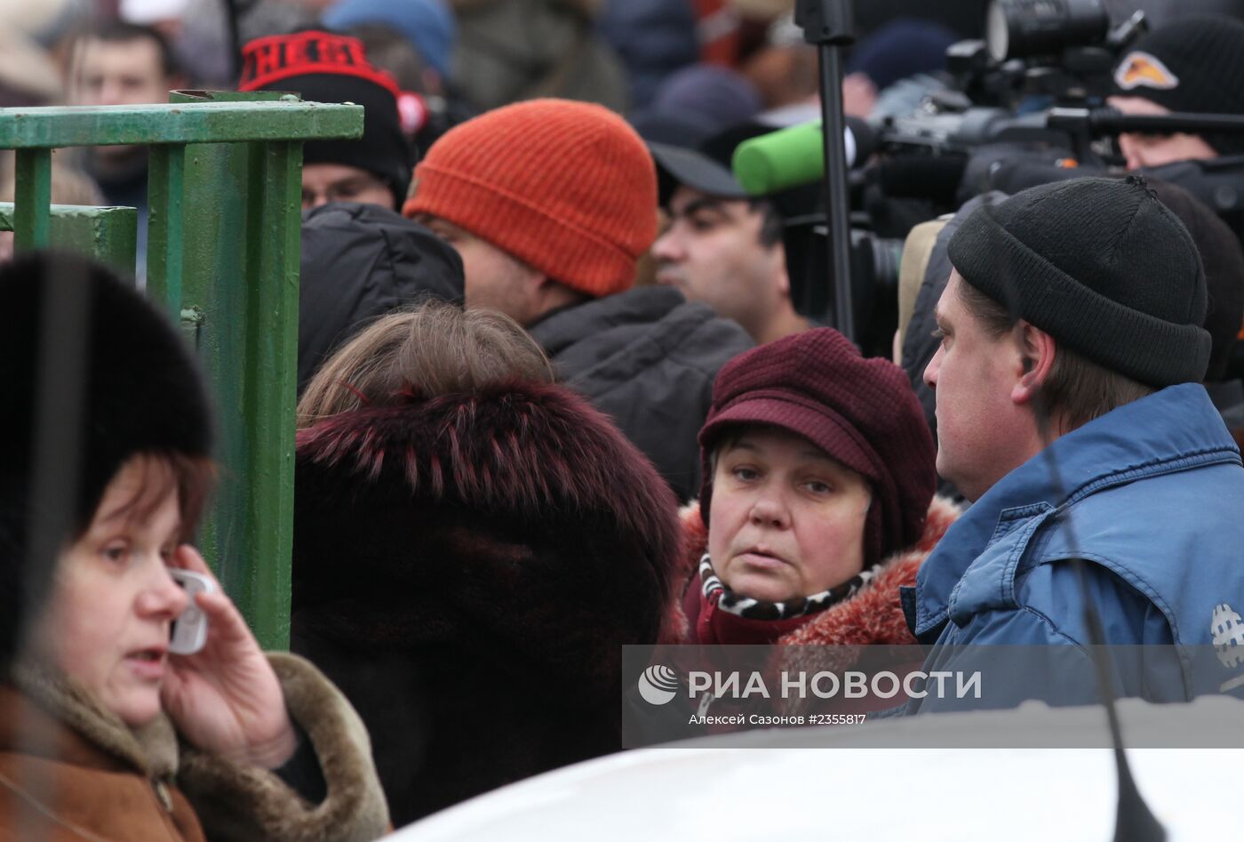 Старшеклассник открыл стрельбу в московской школе