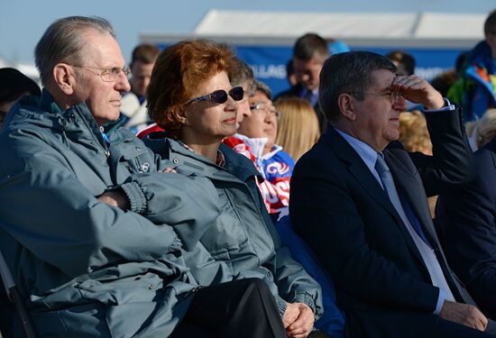 Президент МОК Томас Бах посетил Олимпийскую деревню прибрежного кластера