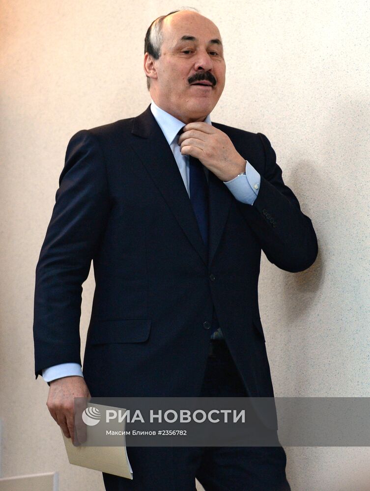 Пресс-конференция президента Дагестана Р.Абдулатипова