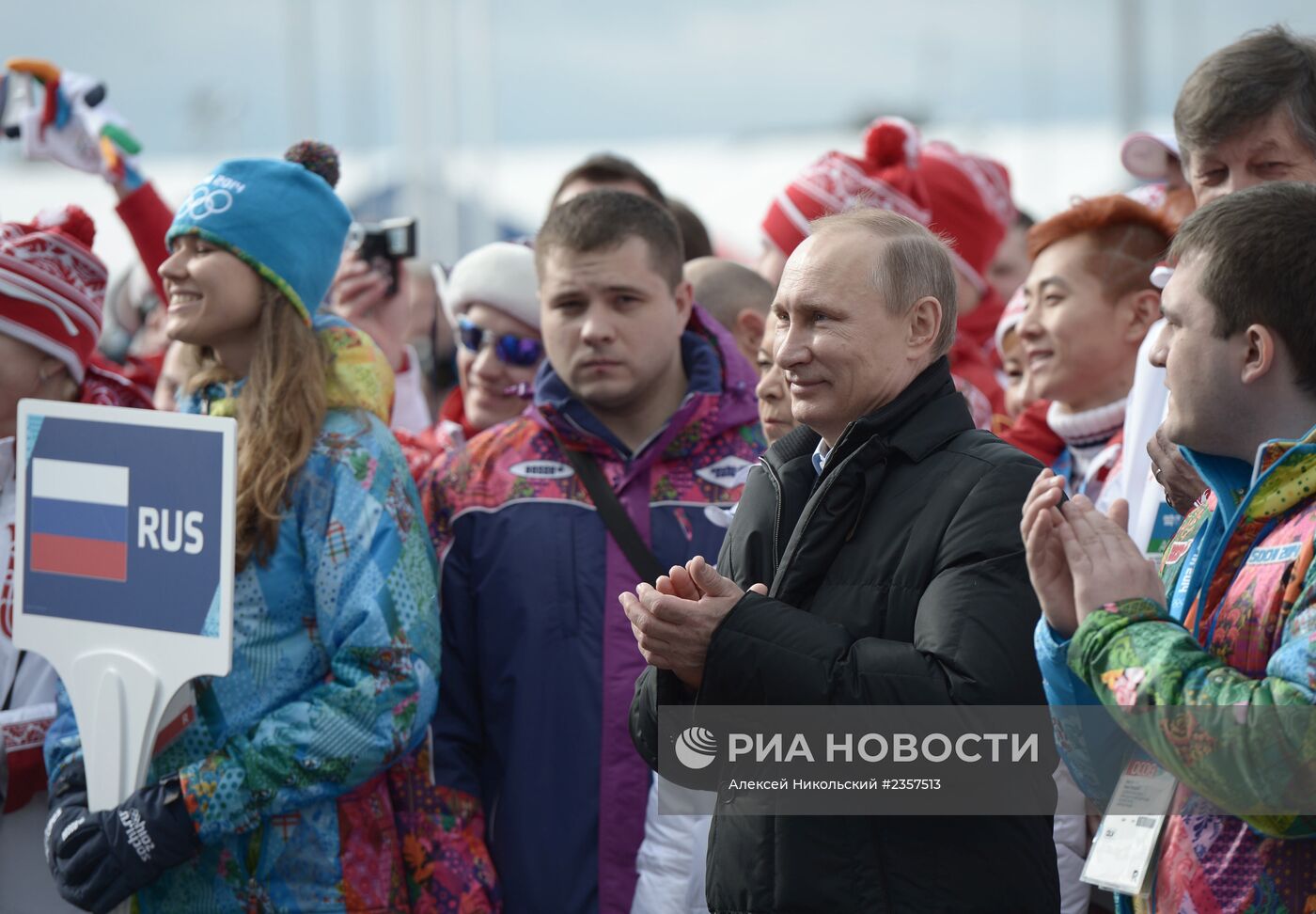 В.Путин принял участие в церемонии приветствия делегации Олимпийского комитета России