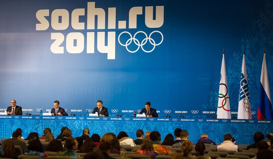 Пресс-конференция "Итоги подготовки к Играм в Сочи" в Олимпийском парке