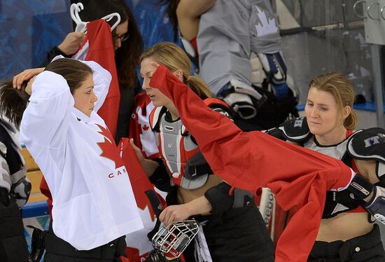 Фотосессии женских сборных по хоккею