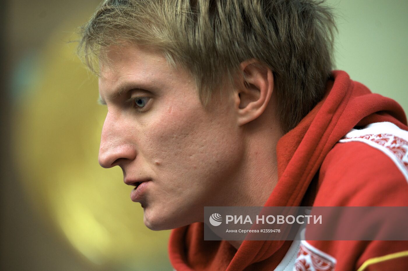 Фотосессия российского конькобежца Ивана Скобрева