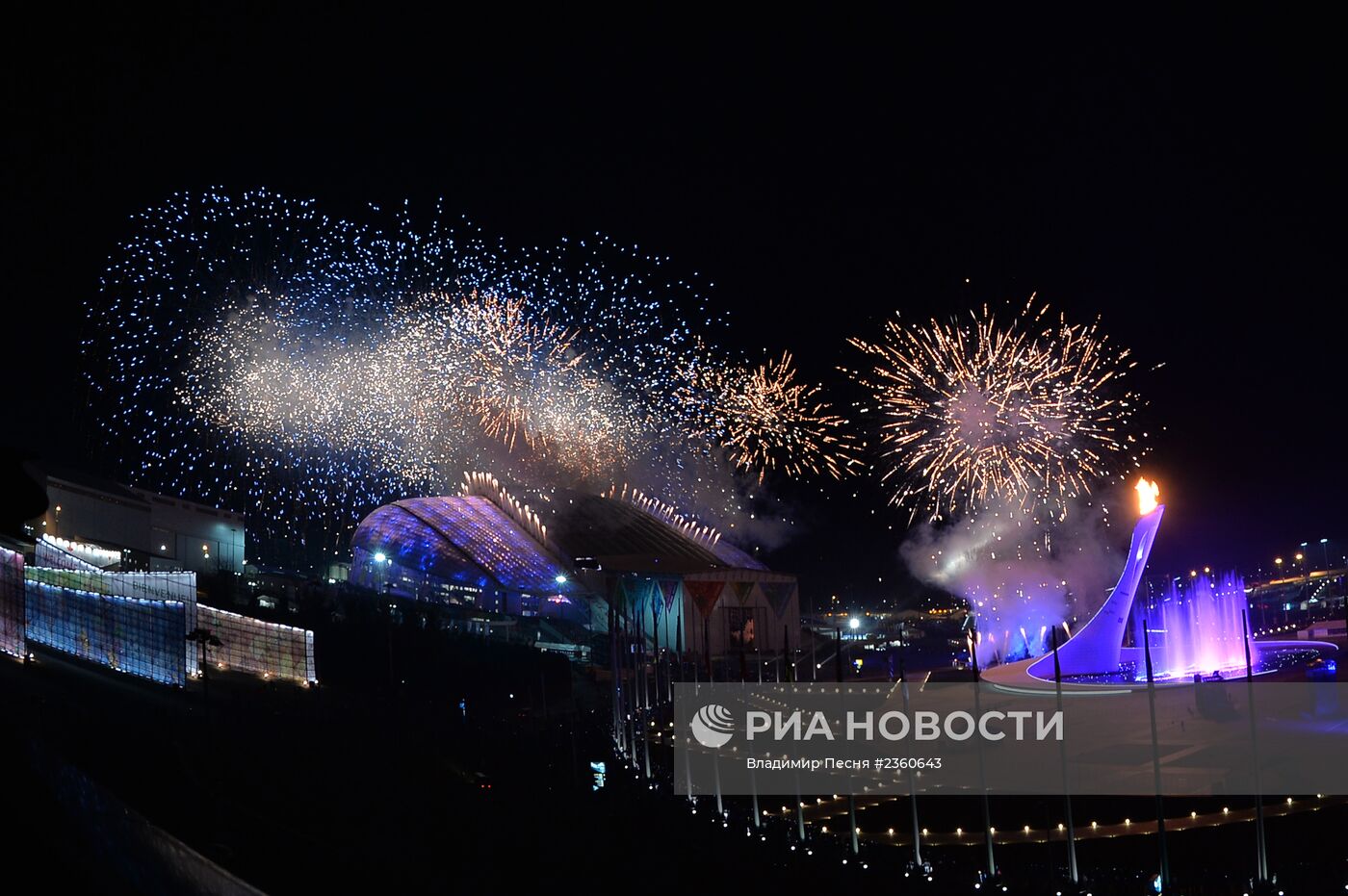 Церемония открытия XXII зимних Олимпийских игр
