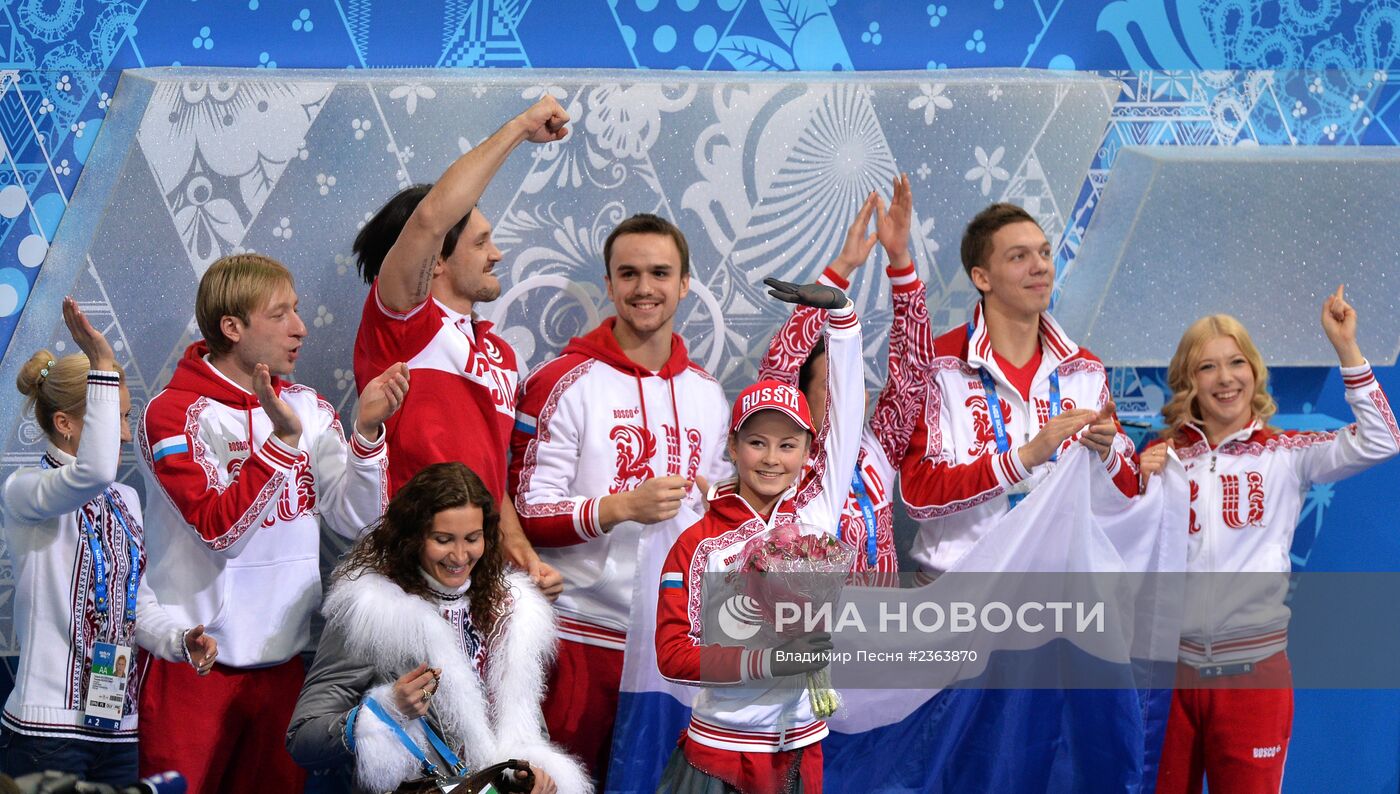 Олимпиада 2014. Фигурное катание. Команды. Женщины. Произвольная программа  | РИА Новости Медиабанк