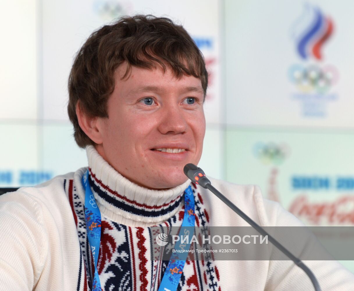 Пресс-конференция бронзового призера Олимпийских Игр 2014 Александра Смышляева