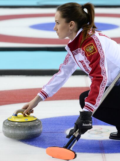 Керлинг. Керлинг. Спортивная игра керлинг. Керлинг в сочи. Керлинг в сочи.