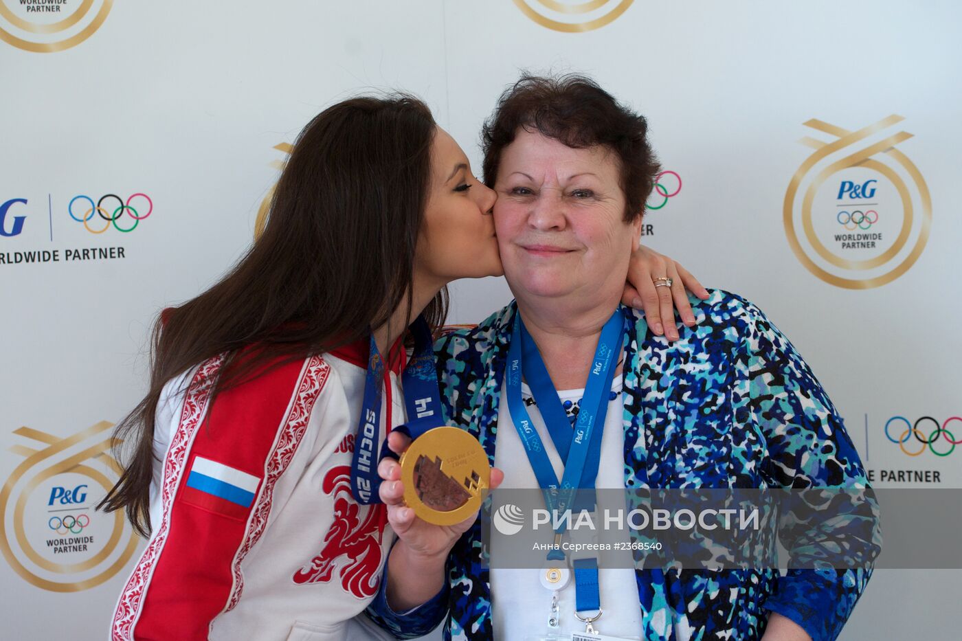 Фотосессия российской фигуристки Елены Ильиных