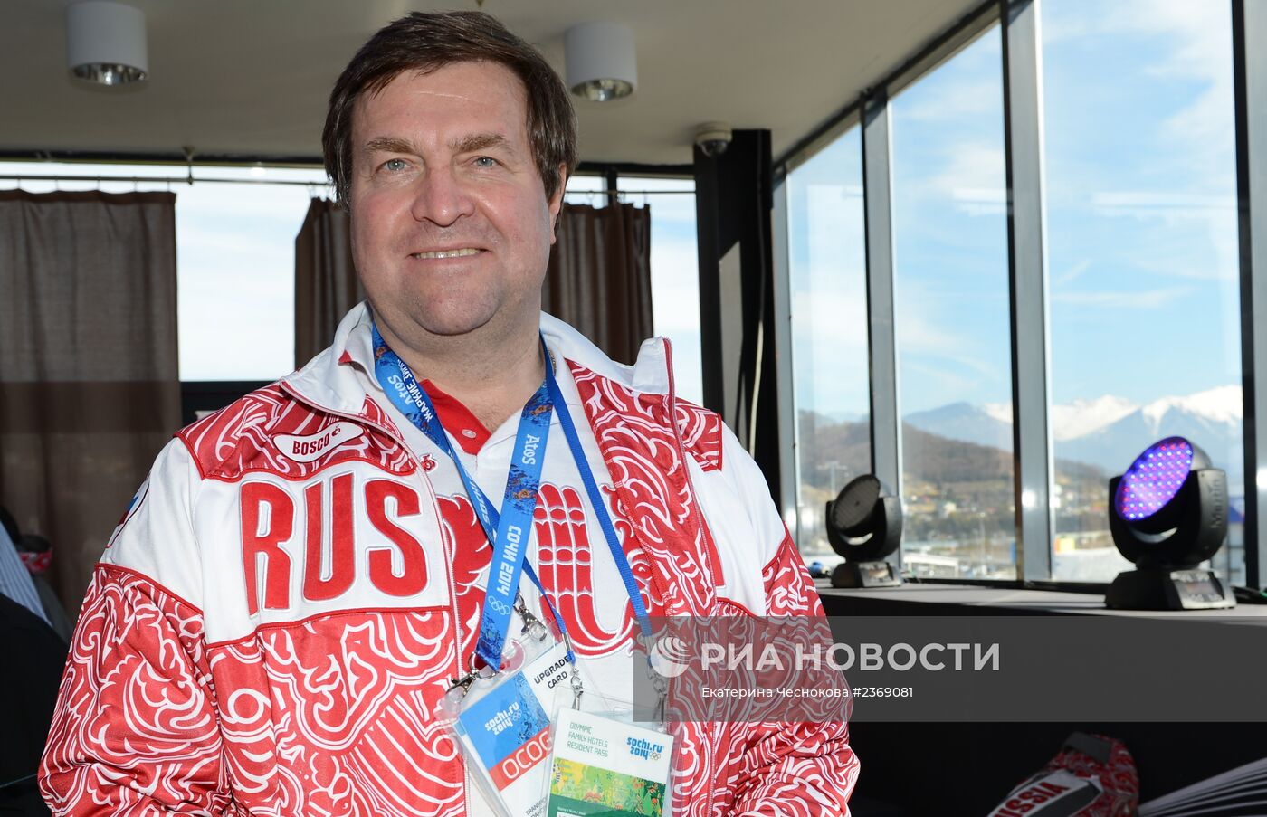 Чествование ветеранов олимпийцев в павильоне "Мегафон" на Олимпиаде в Сочи