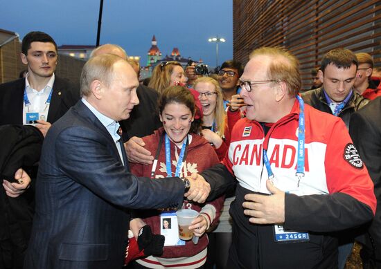 В.Путин посетил Дом делегации Канады в Олимпийском парке