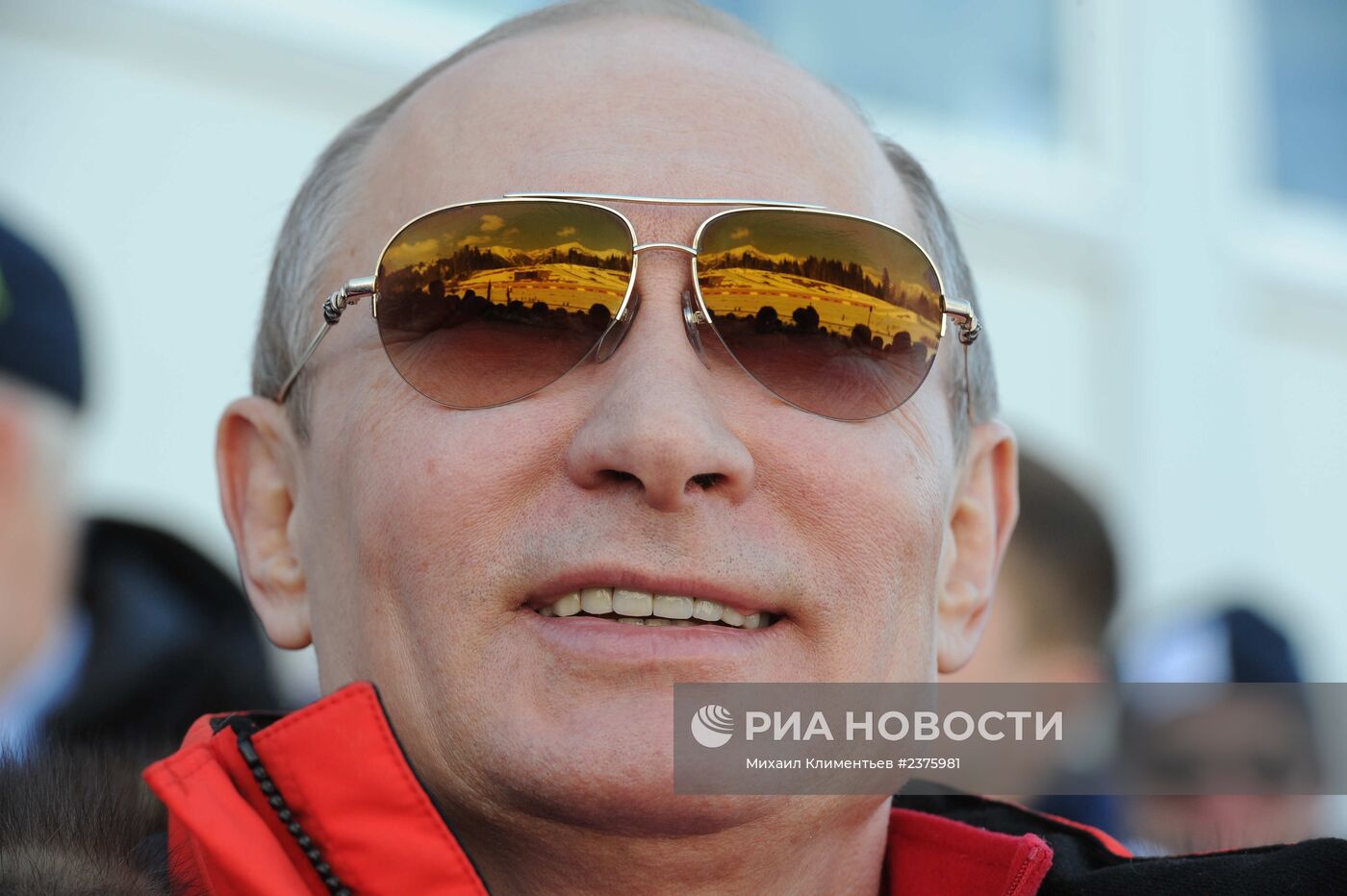 В.Путин посетил олимпийские соревнования по лыжным гонкам в Сочи