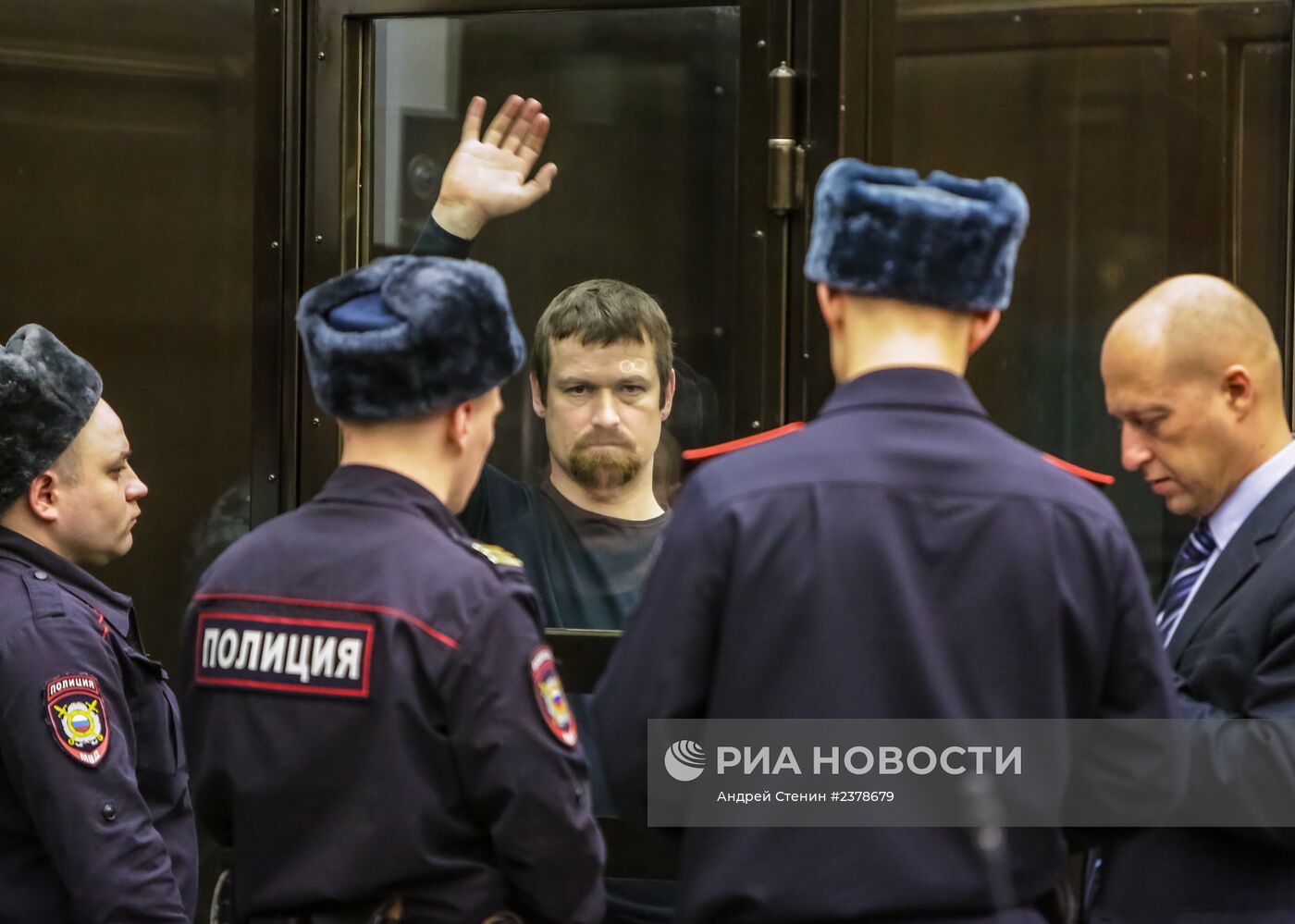 Слушания в суде по существу уголовного дела С.Удальцова и Л.Развозжаева