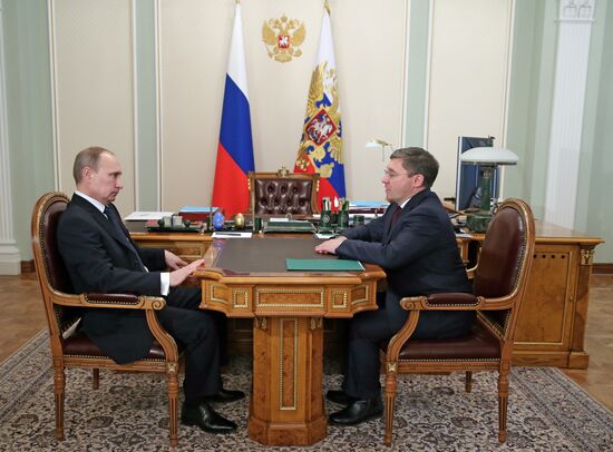 В.Путин провел встречу с В.Якушевым