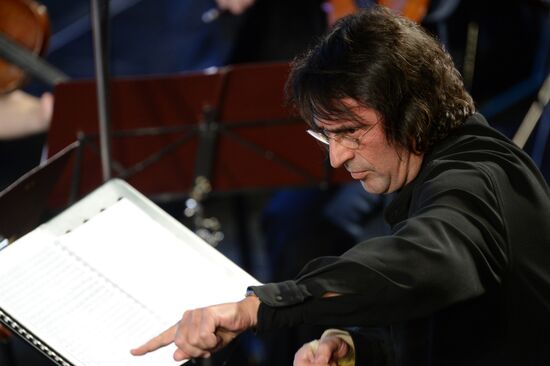 Гала-концерт закрытие VII Зимнего международного фестиваля искусств в Сочи