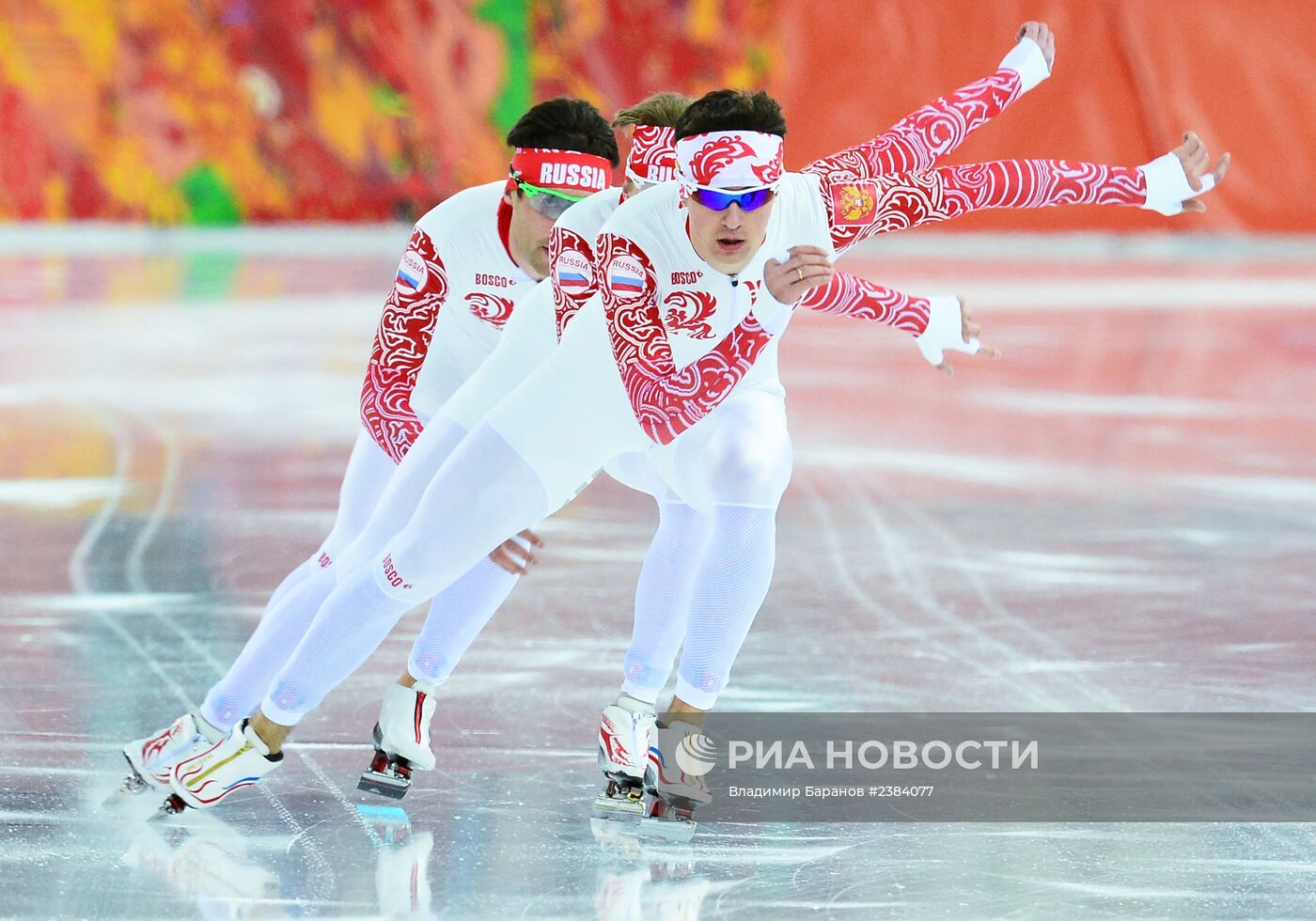 Олимпиада 2014. Конькобежный спорт. Мужчины. Командная гонка преследования. Предварительные забеги