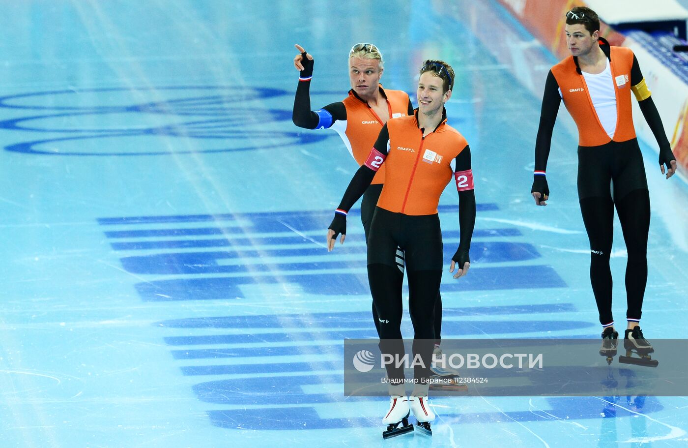 Олимпиада 2014. Конькобежный спорт. Мужчины. Командная гонка преследования. Предварительные забеги