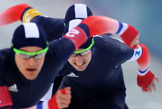 Олимпиада 2014. Конькобежный спорт. Мужчины. Командная гонка преследования. Финальные забеги