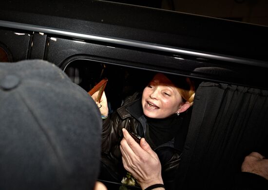 Ю.Тимошенко выезжает из больницы