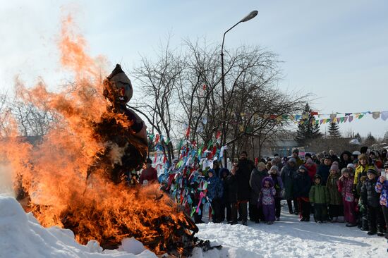 Проводы Масленицы в регионах России