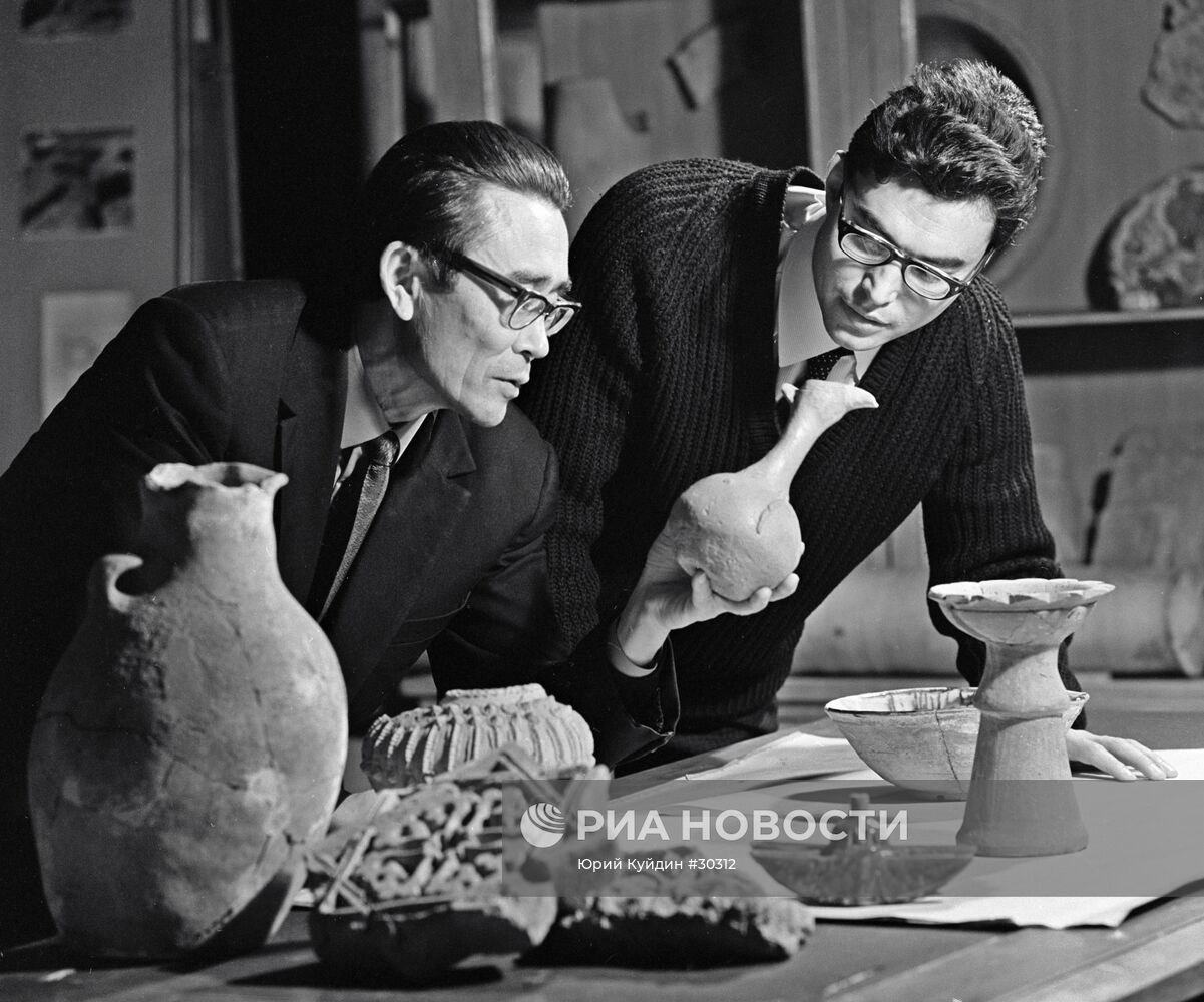 КАЗАХСТАН УЧЁНЫЕ ИЗУЧЕНИЕ ГЛИНЯНЫЕ СОСУДЫ