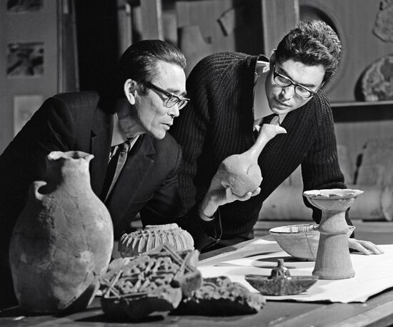 КАЗАХСТАН УЧЁНЫЕ ИЗУЧЕНИЕ ГЛИНЯНЫЕ СОСУДЫ