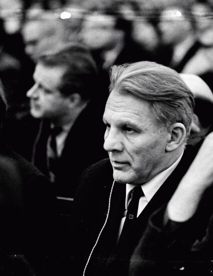 СМИРНОВ II СЪЕЗД ПИСАТЕЛЕЙ