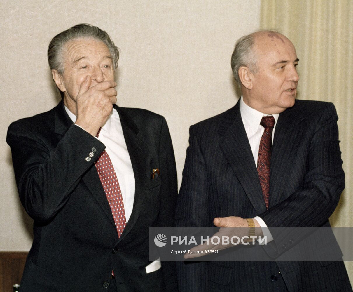 ПРЕЗИДЕНТ ВИЗИТ ФРАНЦИЯ