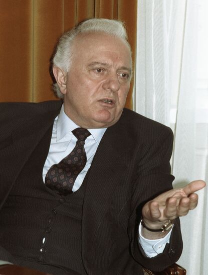 ШЕВАРДНАДЗЕ