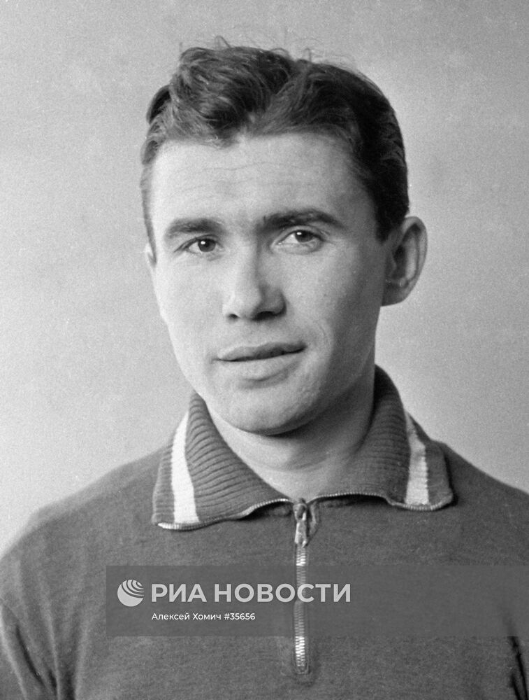 Советский футболист Владимир Маслаченко