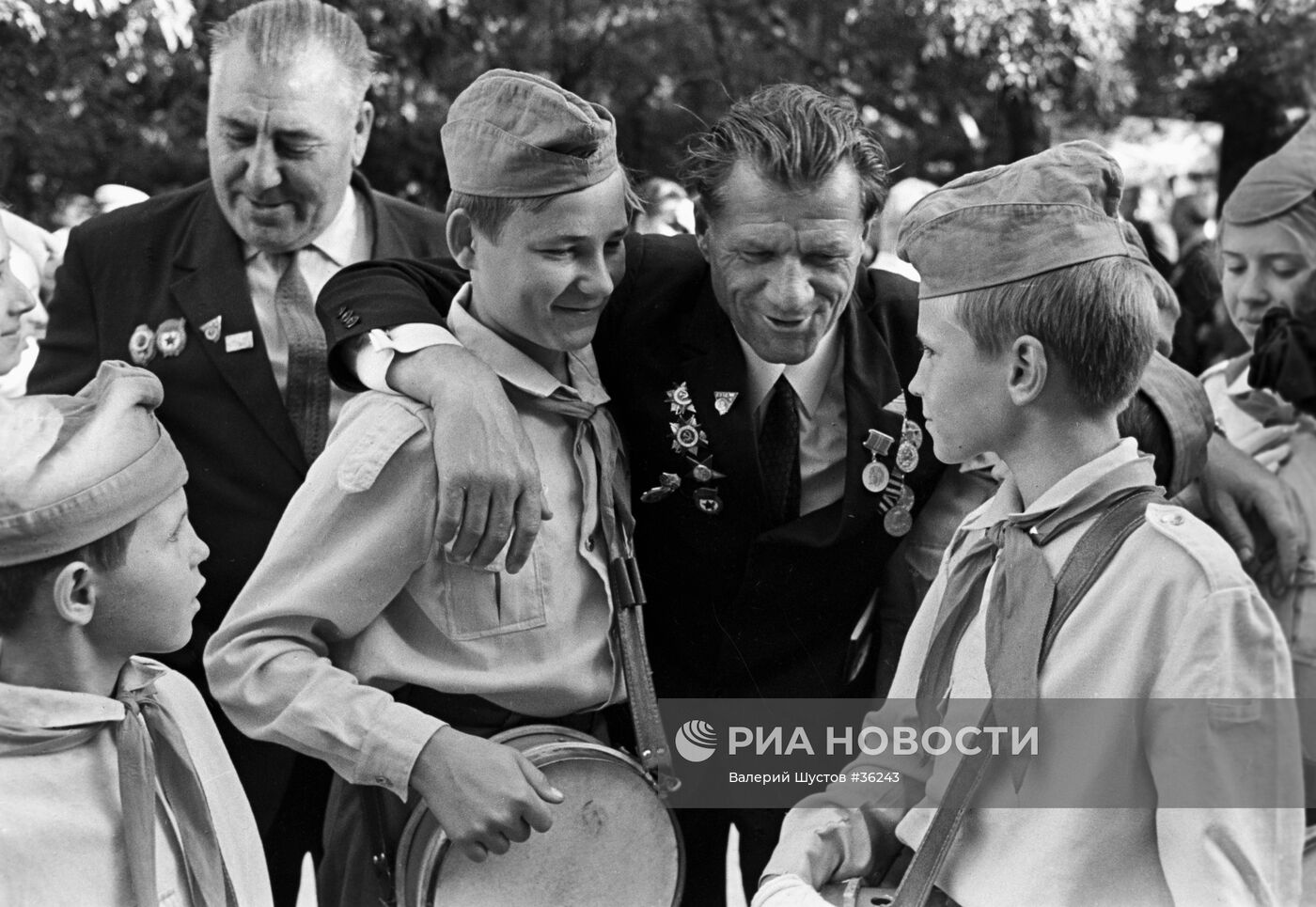 ПИОНЕРЫ ЛАГЕРЬ "ОРЛЕНОК" ВЕТЕРАН