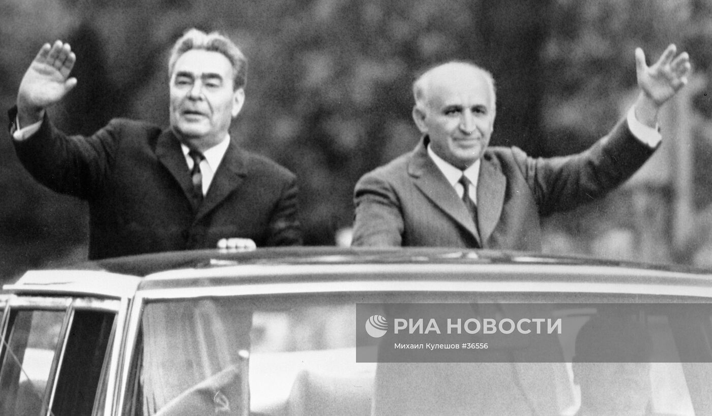 БРЕЖНЕВ ЖИВКОВ СОФИЯ