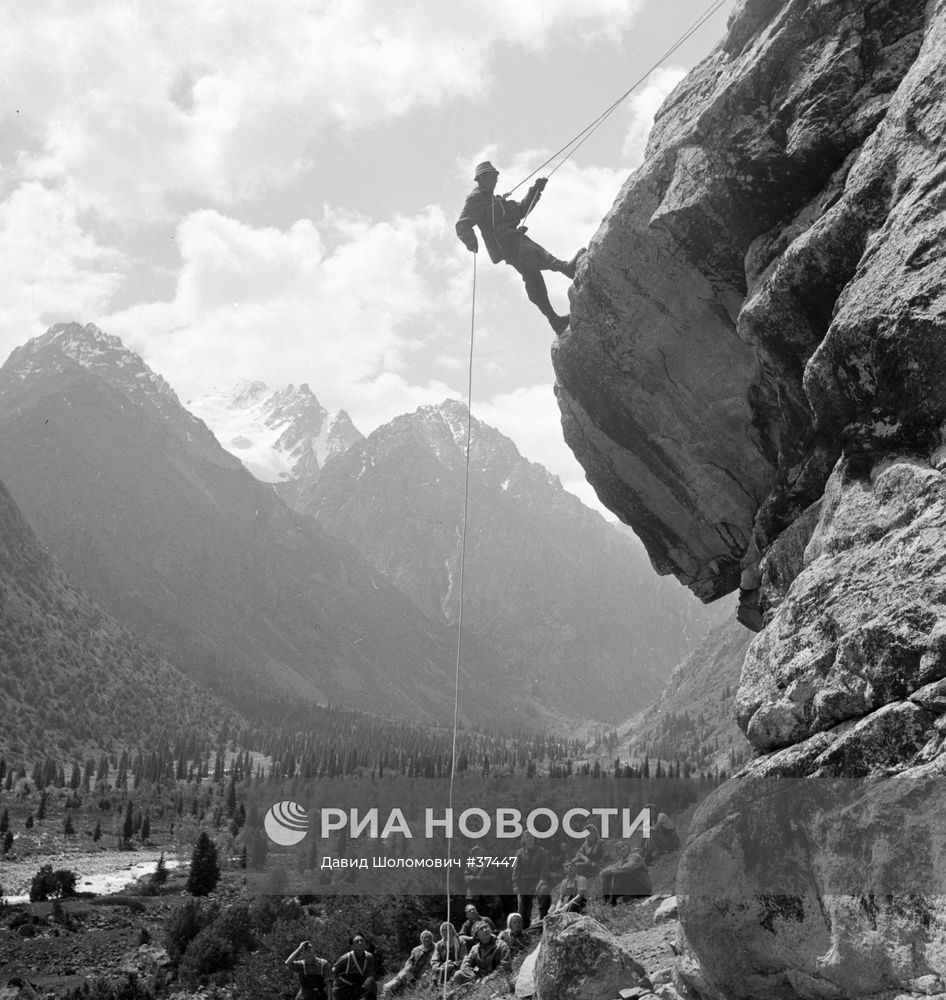 АЛЬПИНИСТЫ ТРЕНИРОВКА ГОРЫ