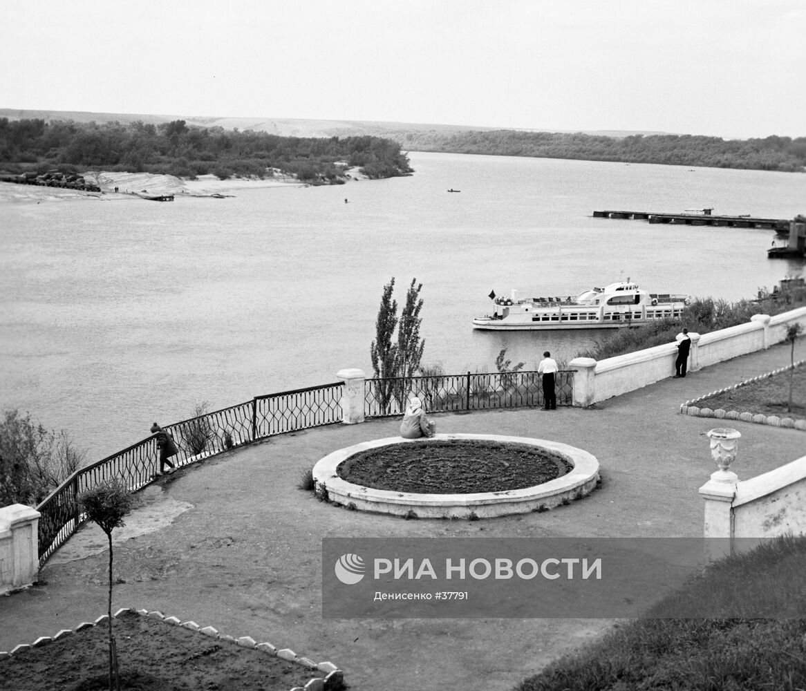 НАБЕРЕЖНАЯ РЕКА