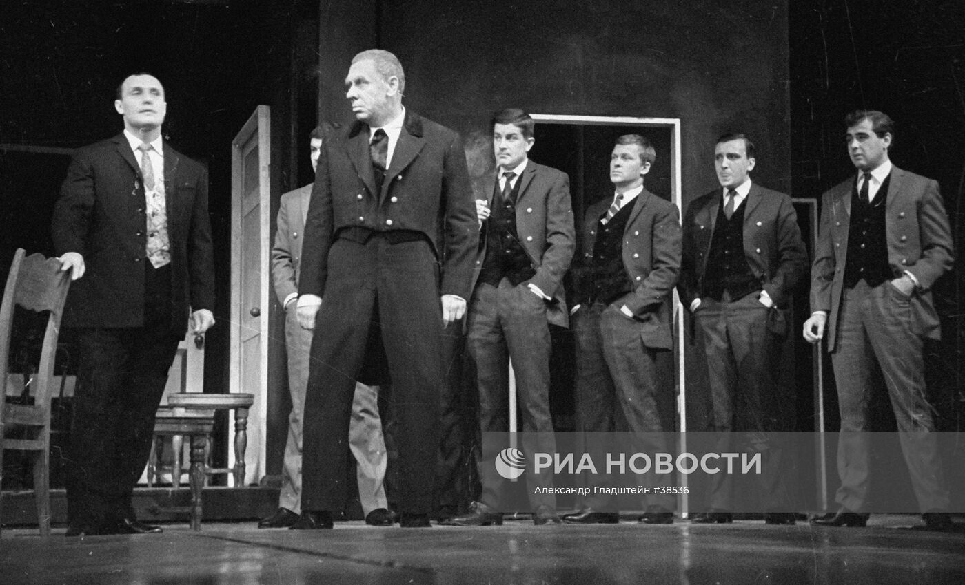 ПАПАНОВ СПЕКТАКЛЬ «ДОХОДНОЕ МЕСТО»