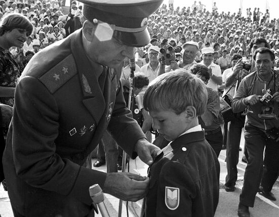 ОБУХОВ ШКОЛЬНИК НАГРАДА