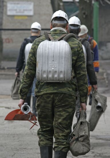 Тренировка отряда горноспасателей