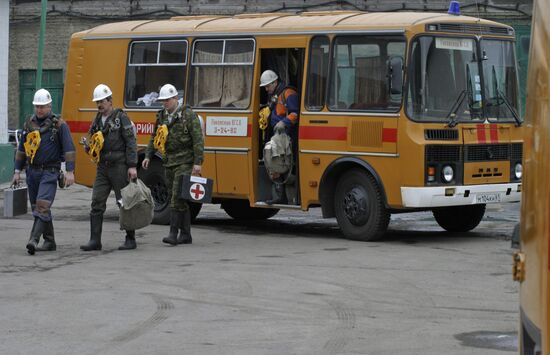 Тренировка отряда горноспасателей